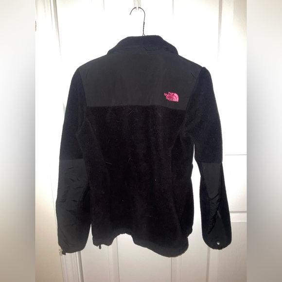 NorthFace Fleece Jacket Special Edition | Breast Cancer Awareness - Picture 3 of 4